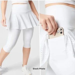 Athleta A-Game 2 in 1 Crop White Stash Pocket Leggings w/ Tennis Skirt - sm/med